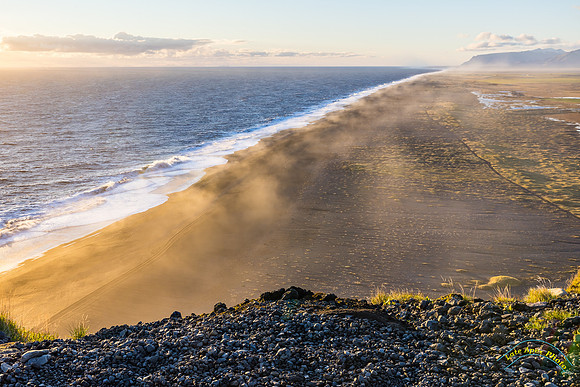 Black sand beach below from Dyrhólaey Promontory