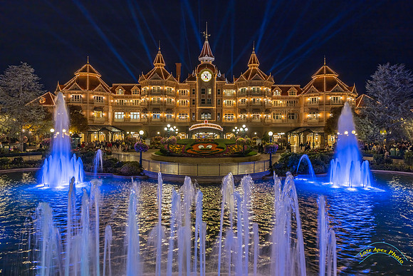 Disneyland Hotel