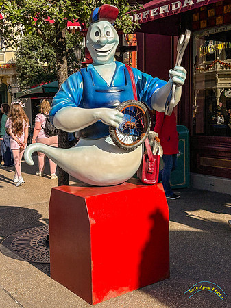 Main Street Statue