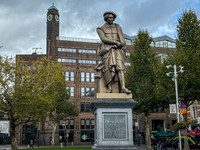Rembrandt in Front of a Starbucks